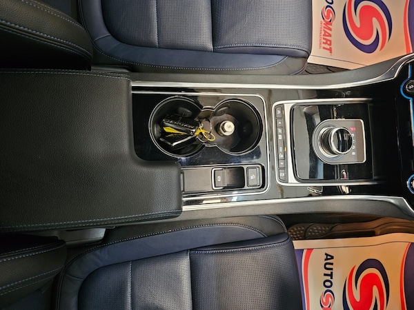 Used Jaguar XE 2016 for sale - 75689541: Photo 23