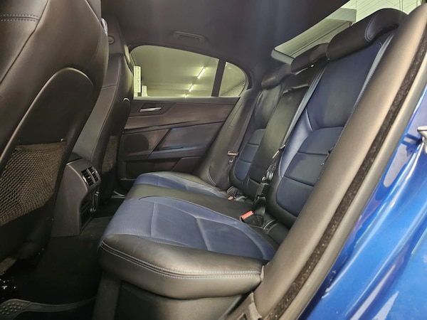 Used Jaguar XE 2016 for sale - 75689541: Photo 30