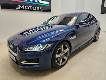 Used Jaguar XE 2016 for sale - 75689541: Photo