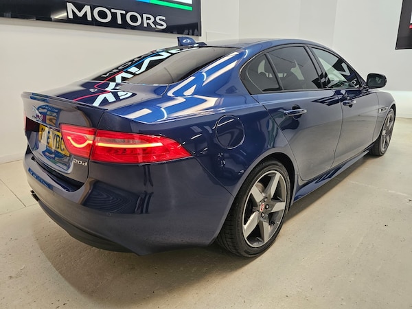 Used Jaguar XE 2016 for sale - 75689541: Photo 8