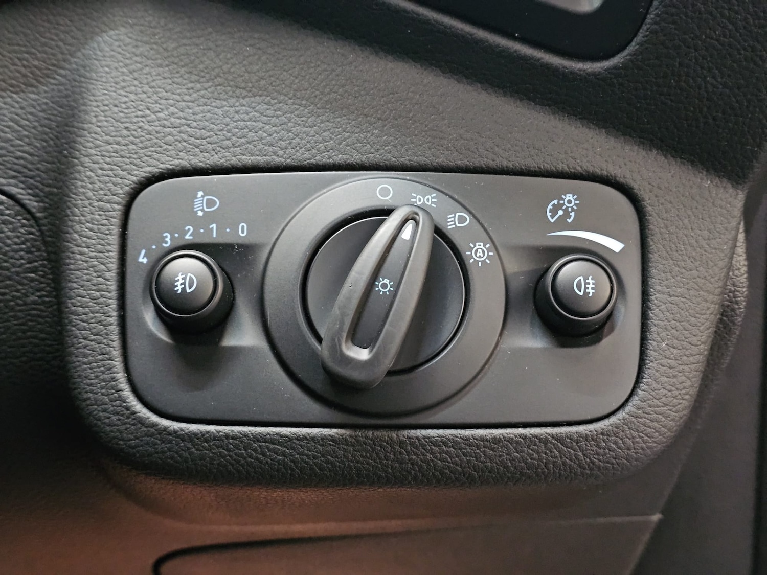 Used Ford Kuga 2018 for sale - 77602030: Photo 18