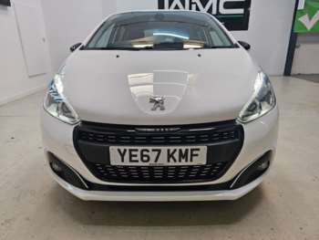 Used Peugeot 208 2017 for sale - 74343309: Photo