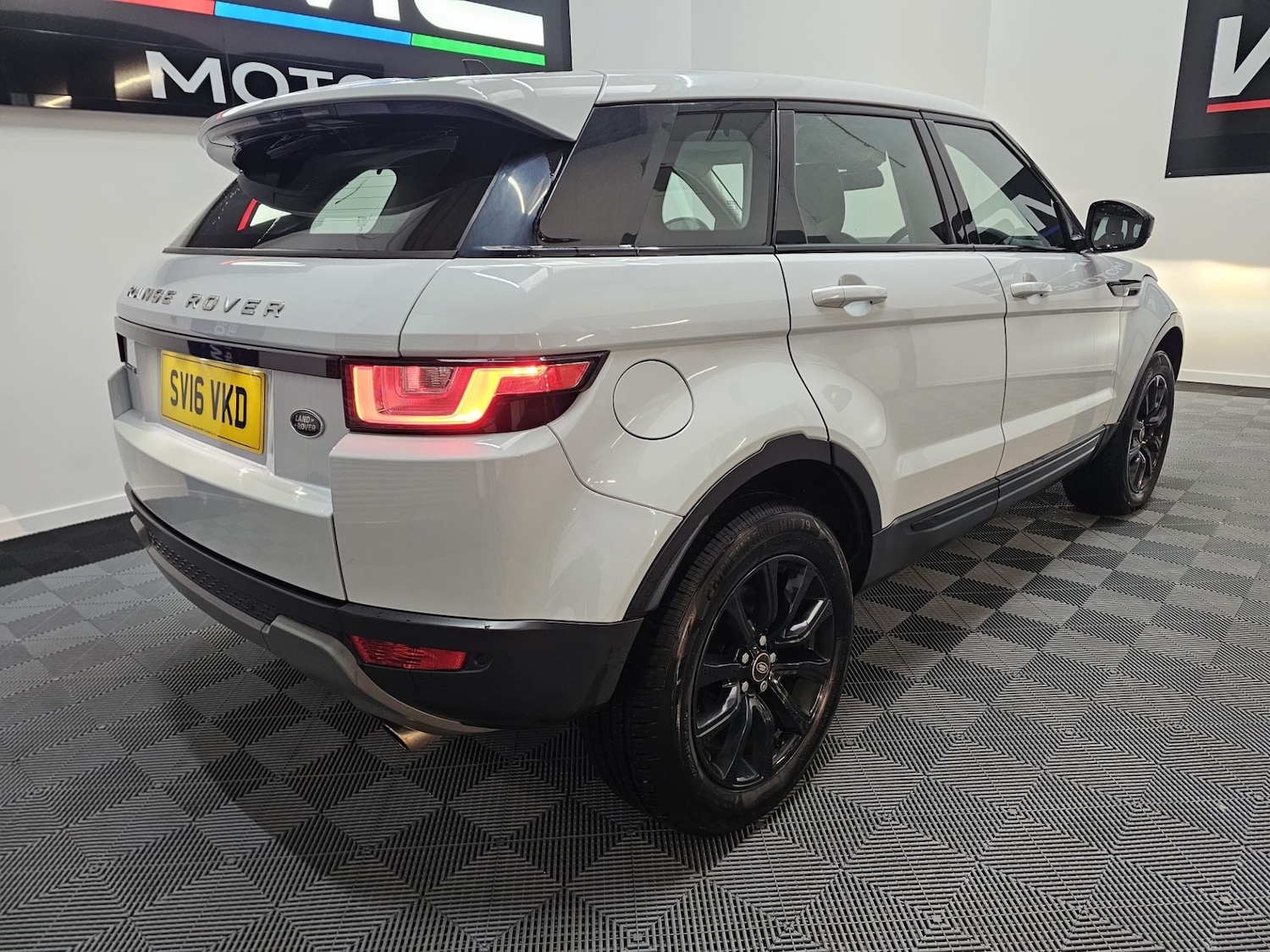 Used Land Rover Range Rover Evoque 2016 for sale - 77678743: Photo 7