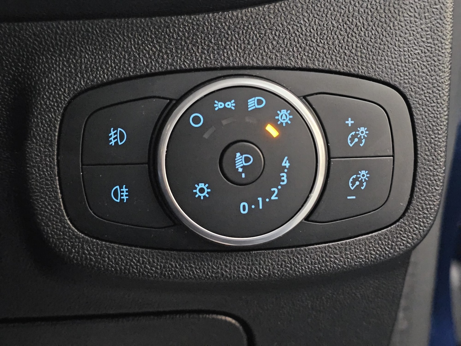 Used Ford Fiesta 2017 for sale - 77602010: Photo 16