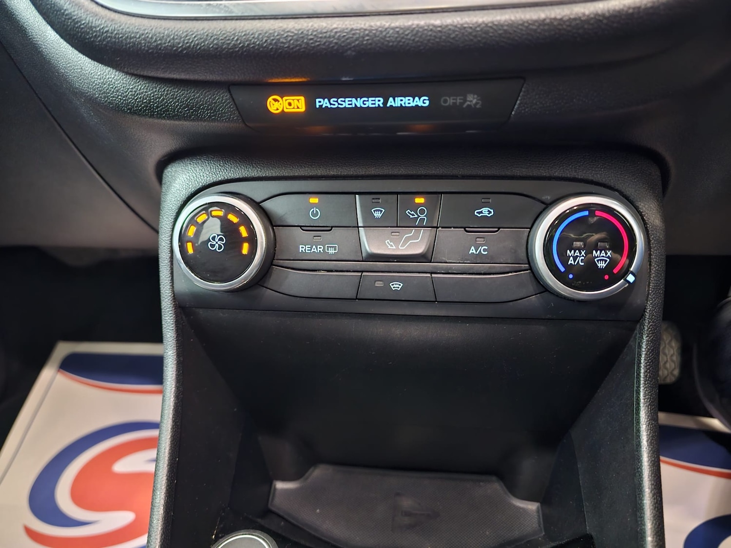 Used Ford Fiesta 2017 for sale - 77602010: Photo 18