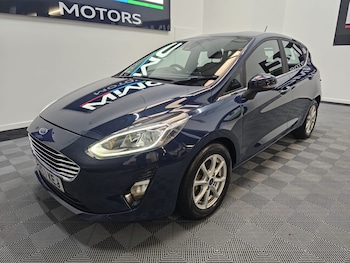 Used Ford Fiesta 2017 for sale - 77602010: Photo