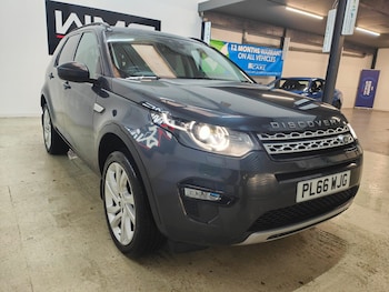 Used Land Rover Discovery Sport 2017 for sale - 76453871: Photo