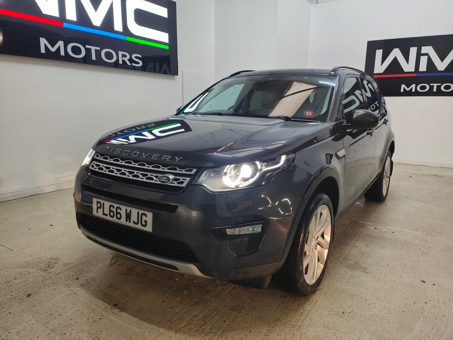 Used Land Rover Discovery Sport 2017 for sale - 76453871: Photo 4