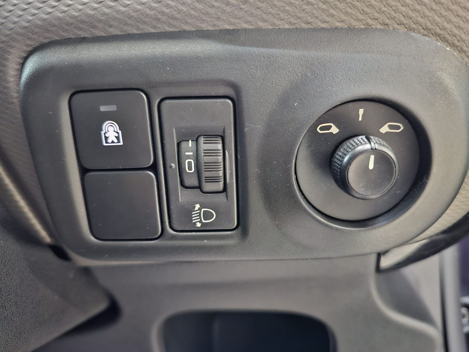 Used Citroen C4 Cactus 2016 for sale - 76319478: Photo 16