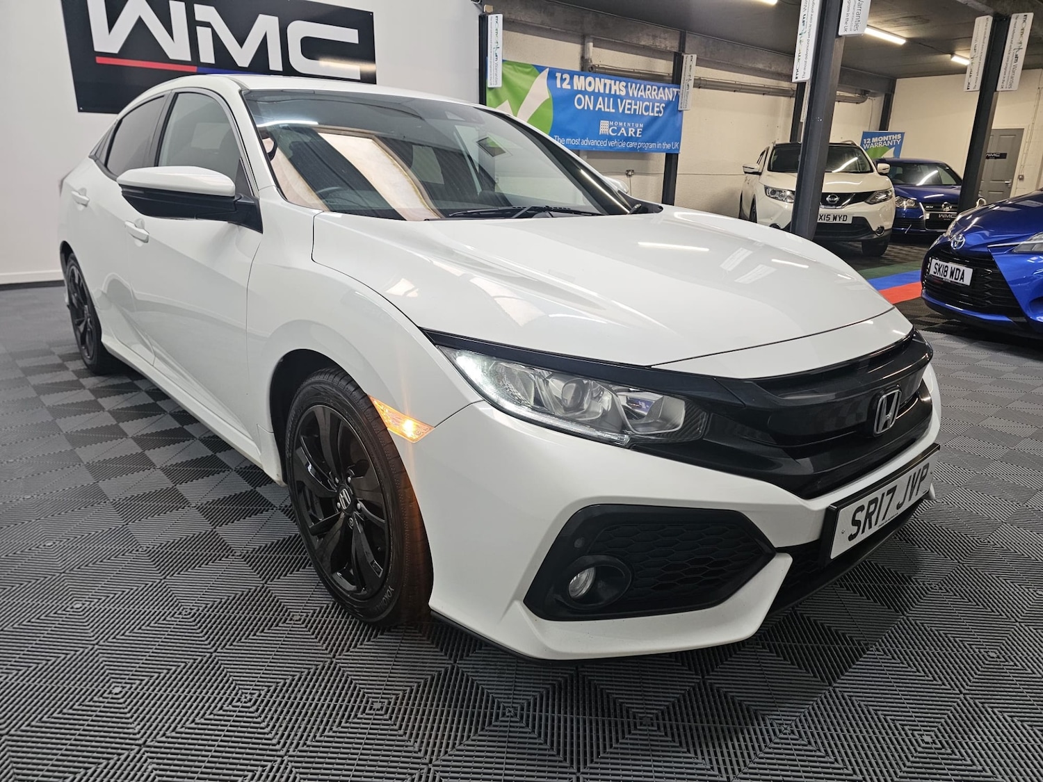 Used Honda Civic 2017 for sale - 77364788: Photo 2