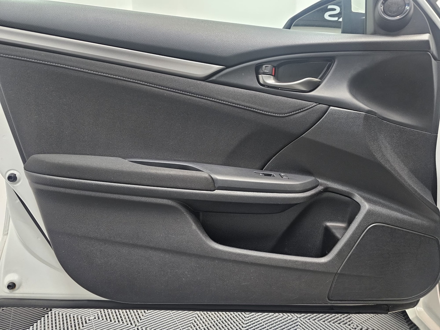 Used Honda Civic 2017 for sale - 77364788: Photo 22