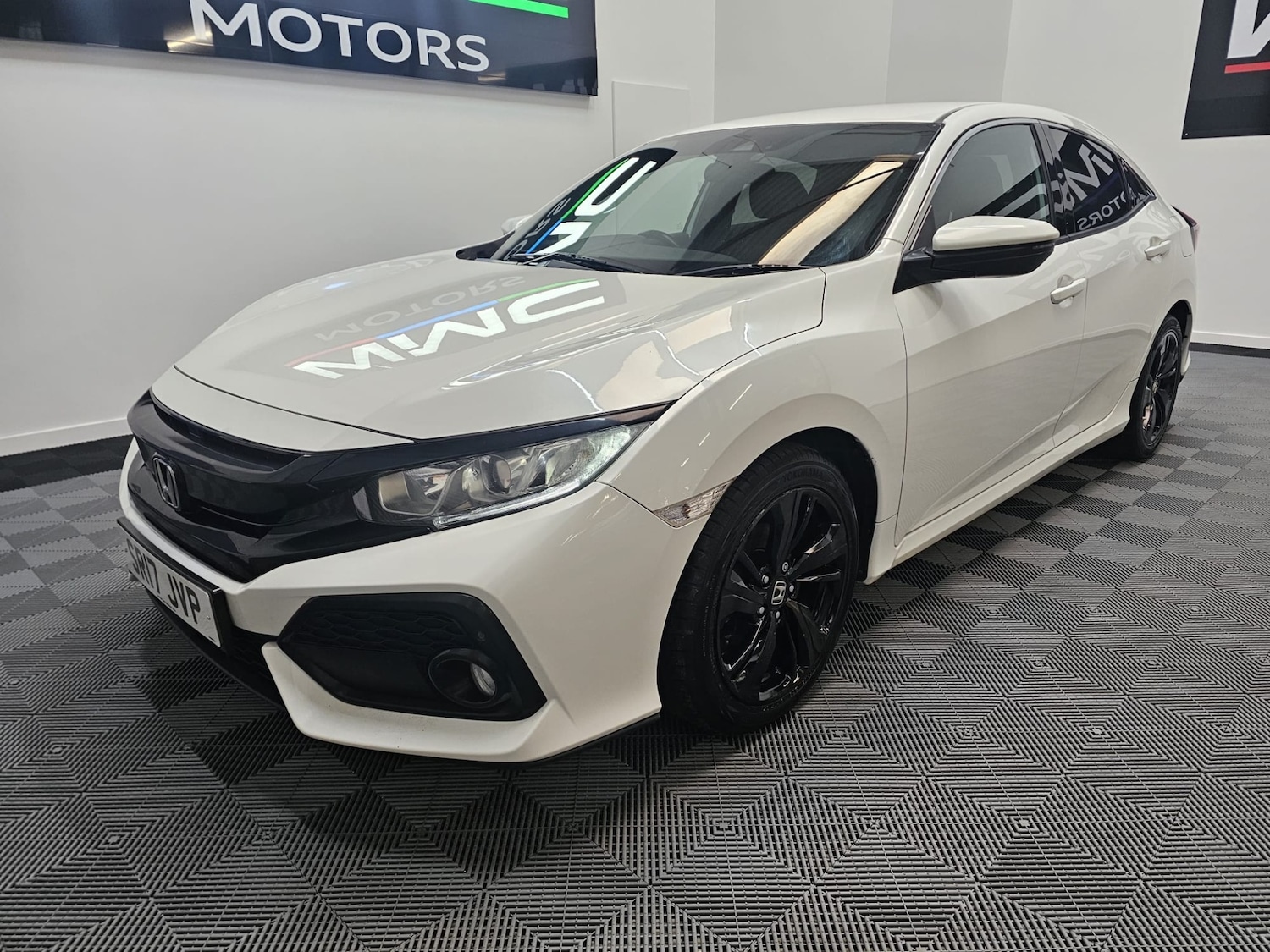 Used Honda Civic 2017 for sale - 77364788: Photo 4