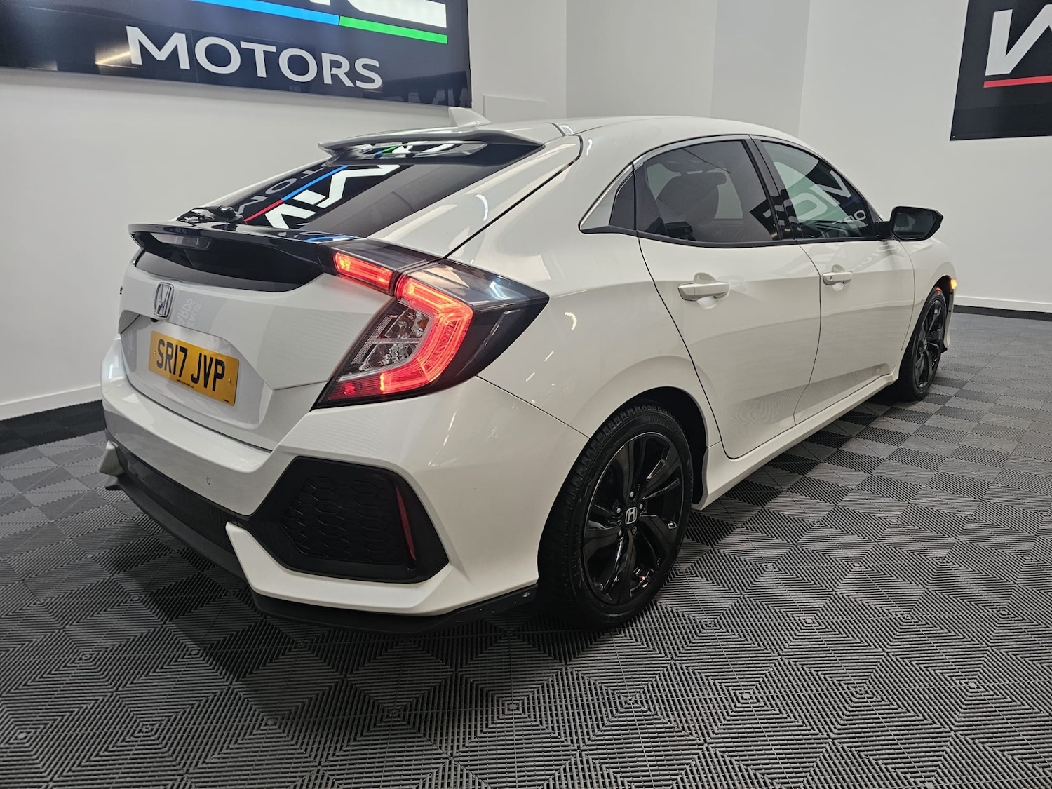 Used Honda Civic 2017 for sale - 77364788: Photo 8