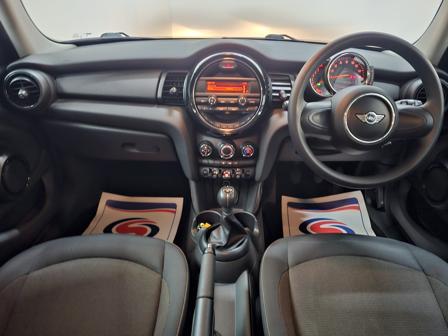 Used MINI Hatch 2015 for sale - 76918202: Photo 11