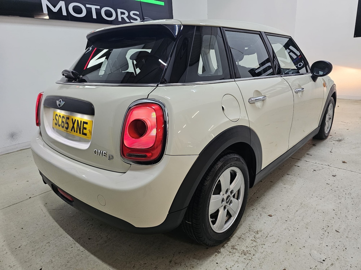 Used MINI Hatch 2015 for sale - 76918202: Photo 8