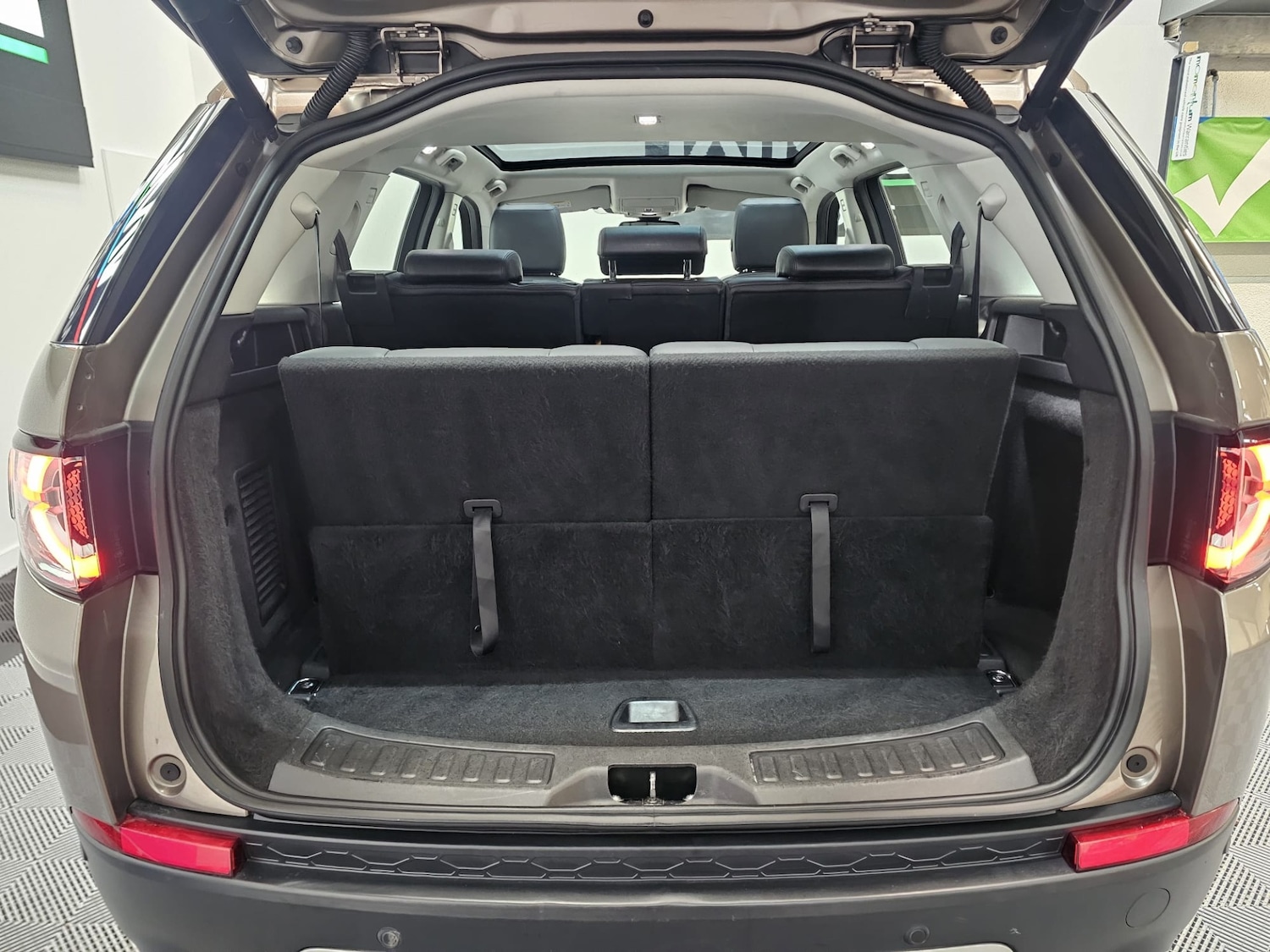 Used Land Rover Discovery Sport 2015 for sale - 77501247: Photo 28