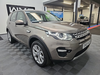 Used Land Rover Discovery Sport 2015 for sale - 77501247: Photo