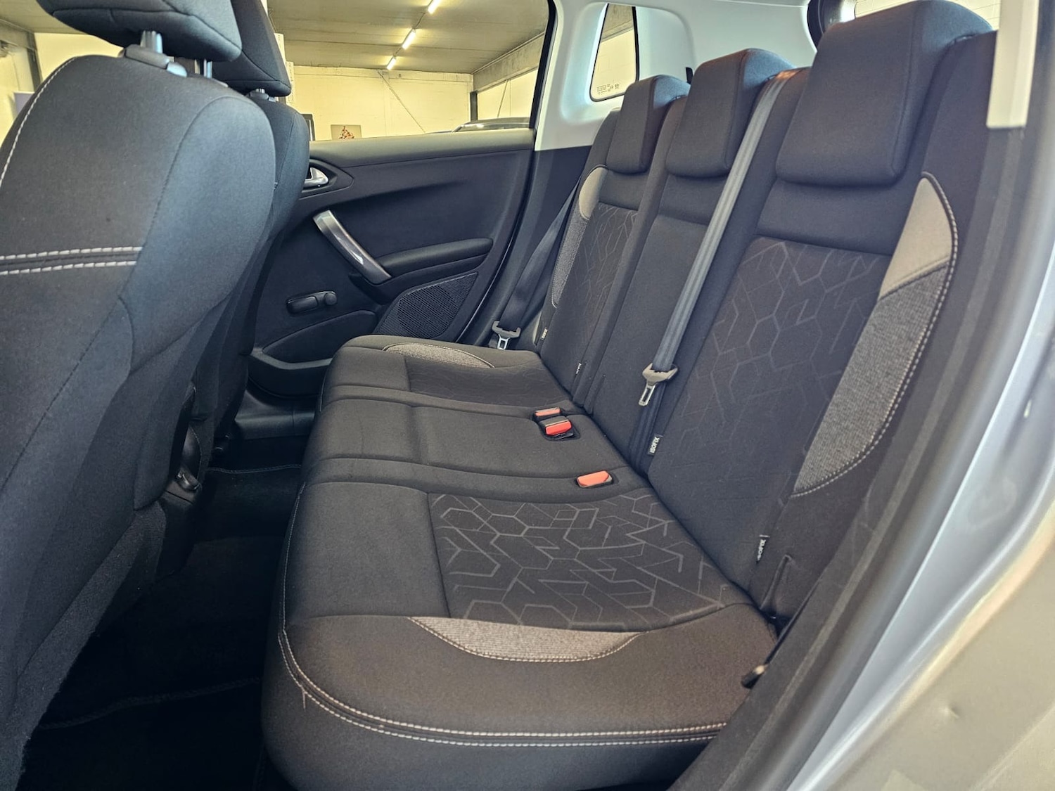 Used Peugeot 2008 2017 for sale - 76494109: Photo 26