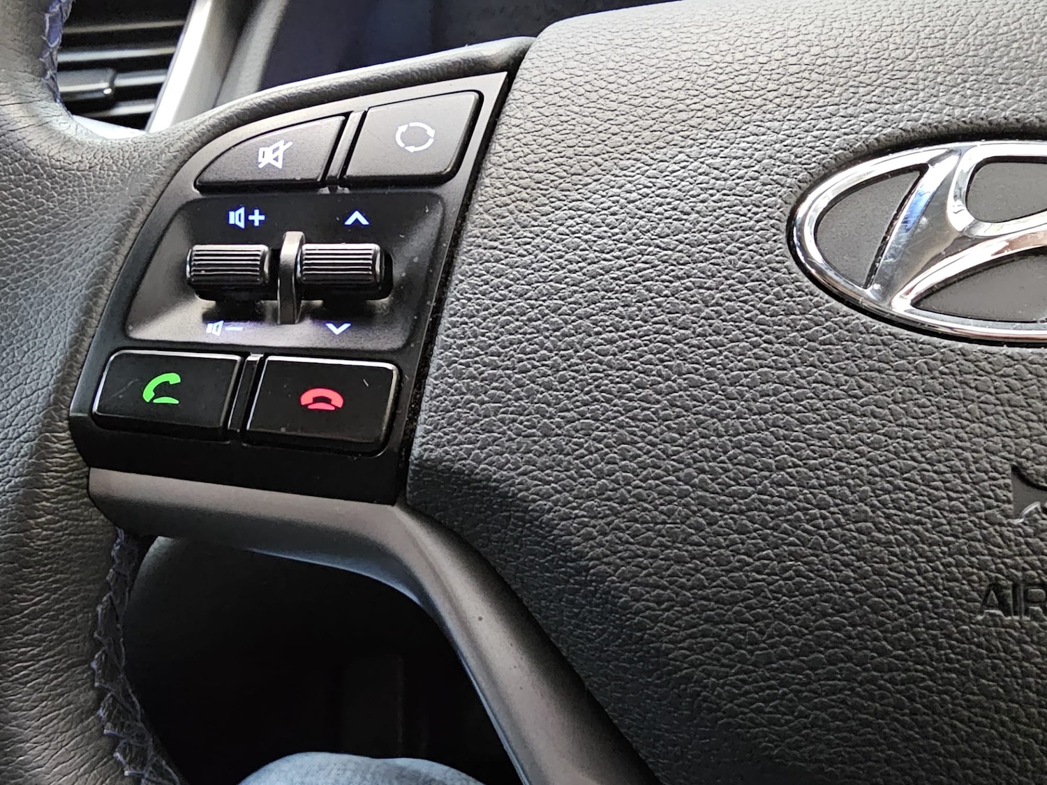 Used Hyundai TUCSON 2015 for sale - 76332409: Photo 12