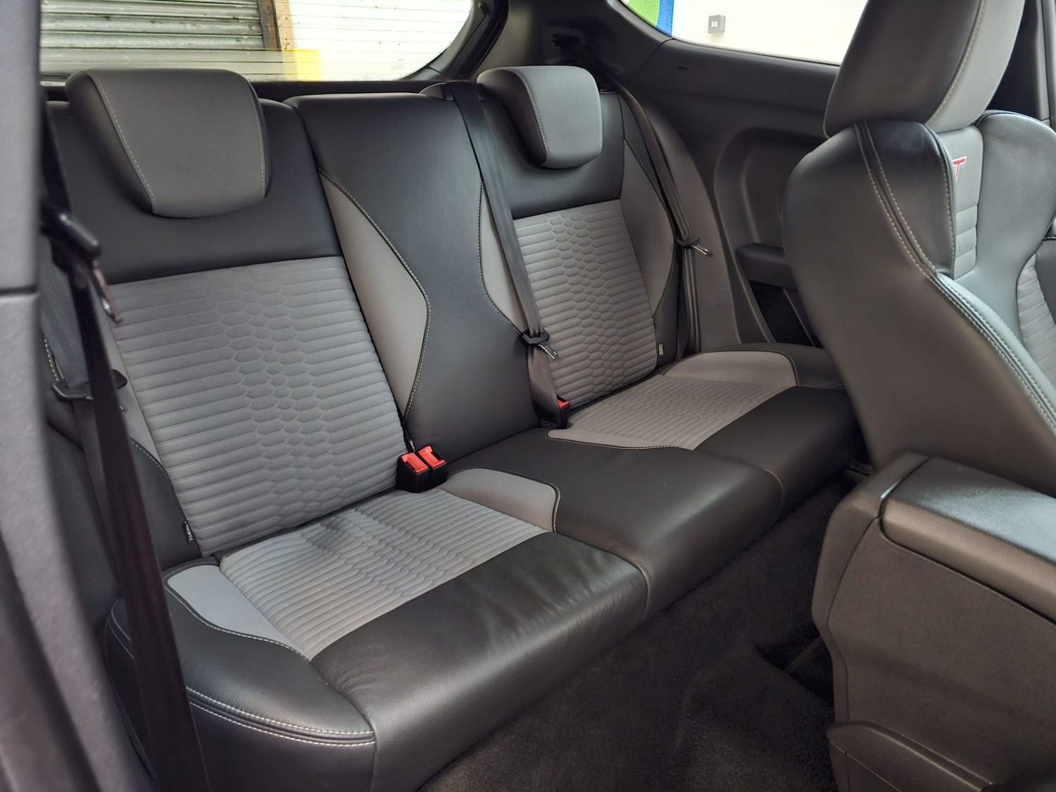 Used Ford Fiesta 2016 for sale - 76602719: Photo 24