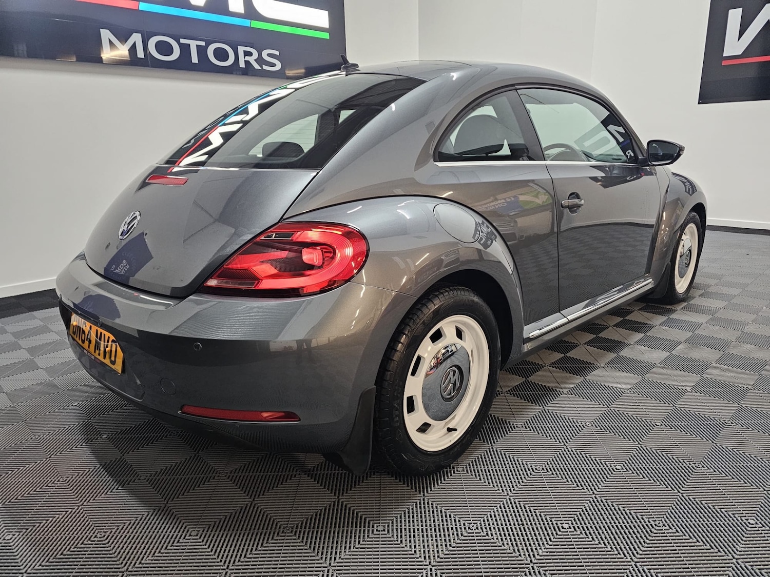 Used Volkswagen Beetle 2014 for sale - 77128322: Photo 5
