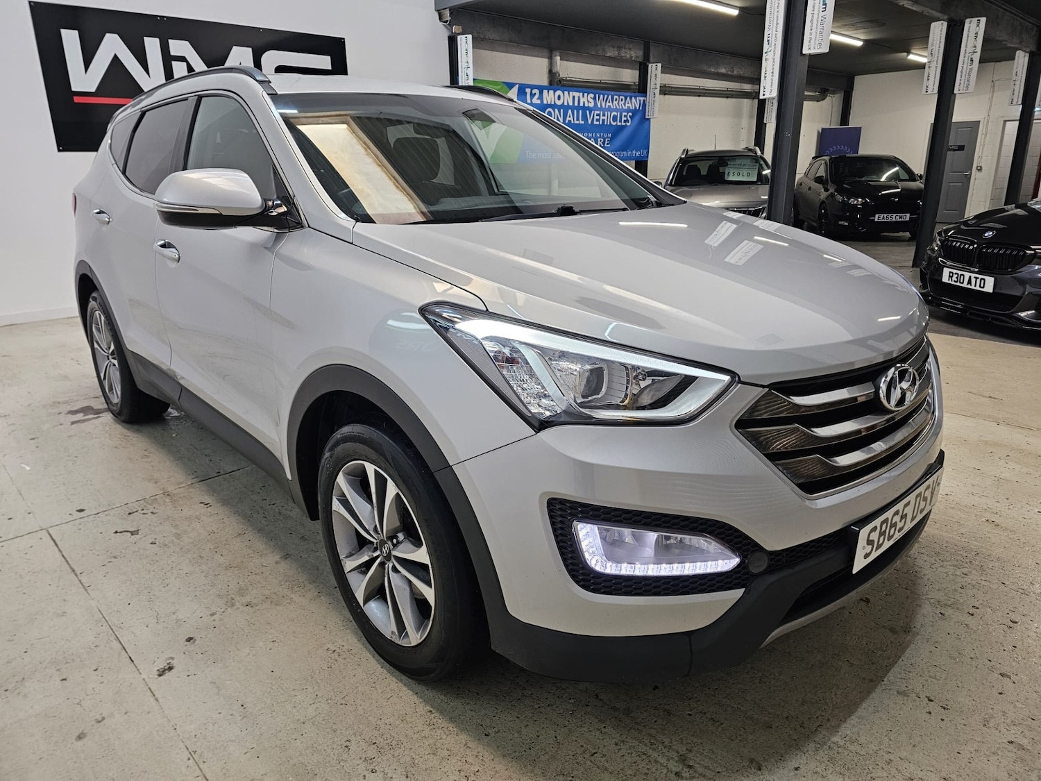 Used Hyundai Santa Fe 2015 for sale - 76684464: Photo 2