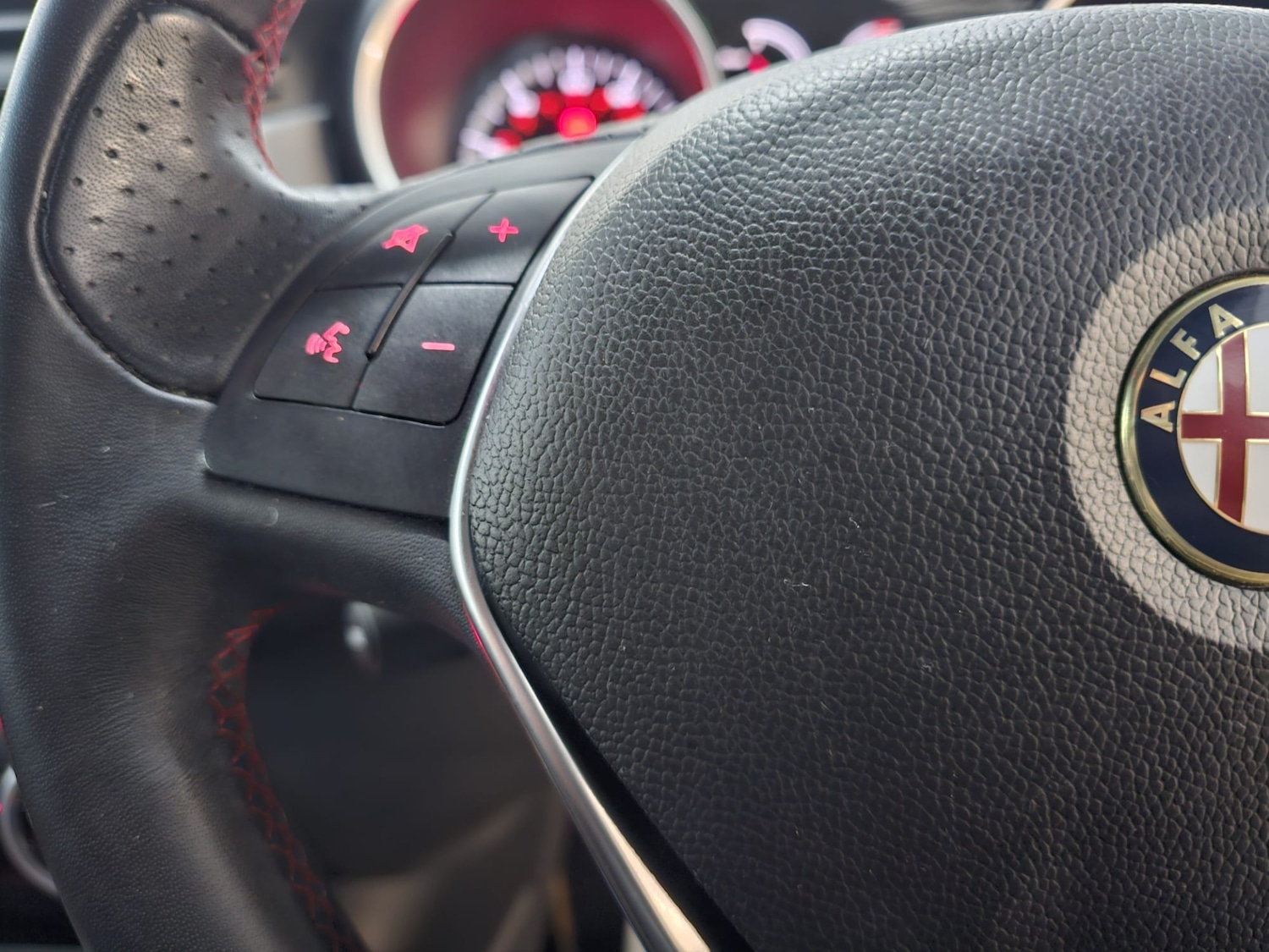 Used Alfa Romeo Giulietta 2015 for sale - 76684436: Photo 14