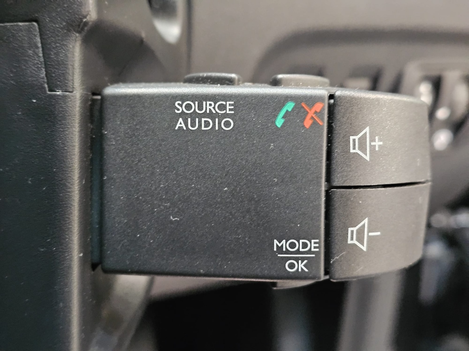 Used Renault Captur 2016 for sale - 77501442: Photo 16