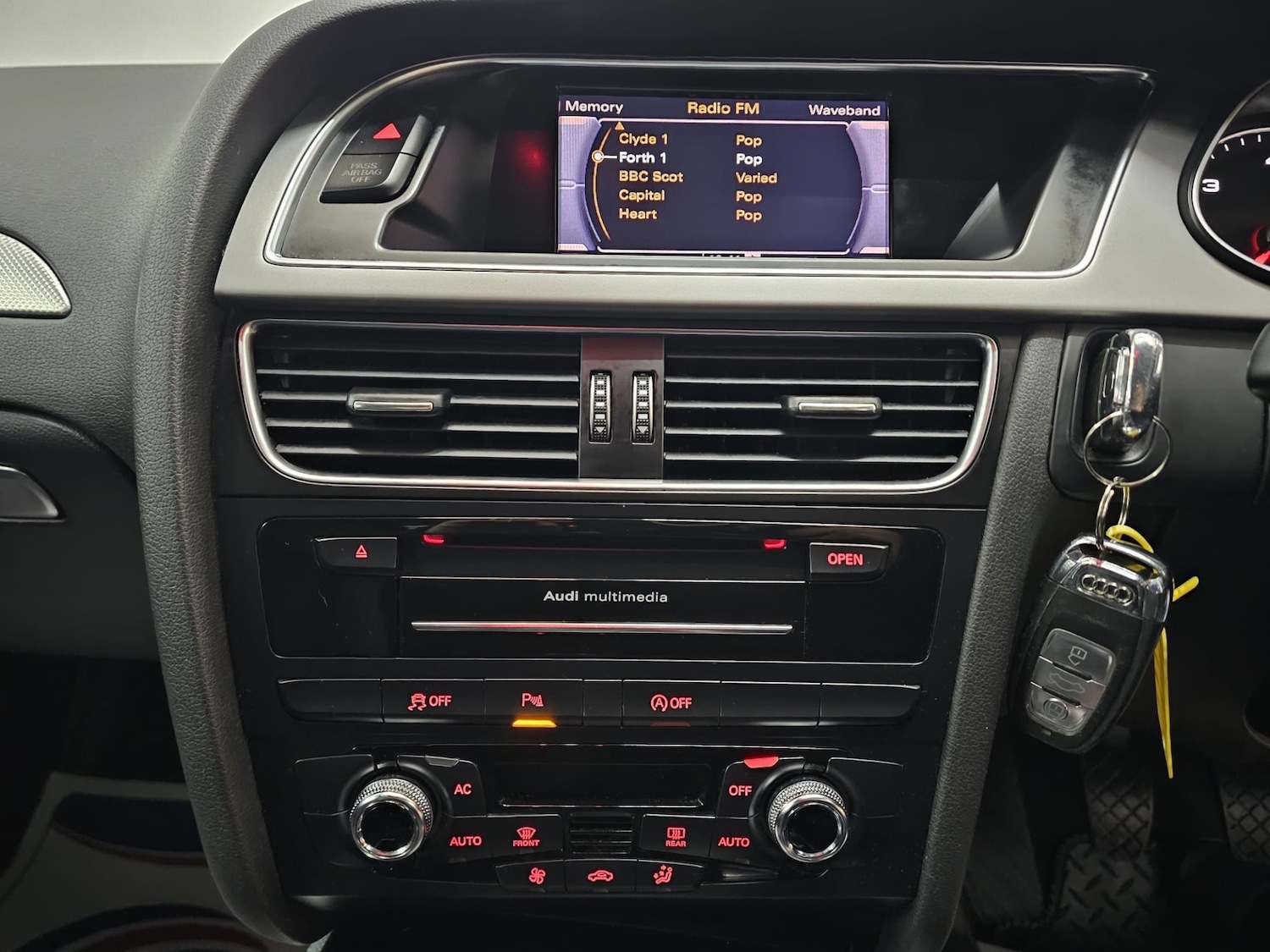 Used Audi A4 2013 for sale - 77180581: Photo 17