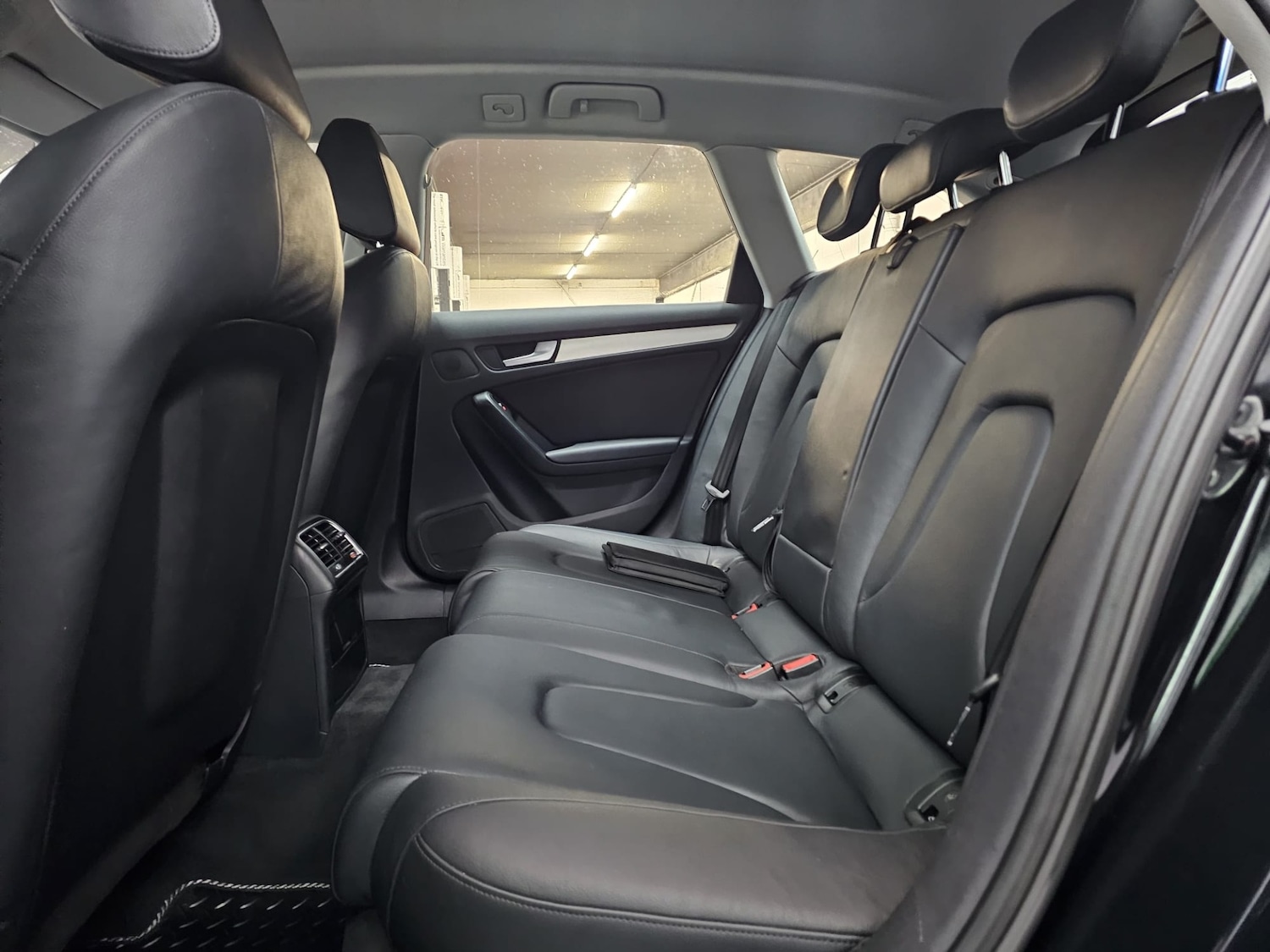 Used Audi A4 2013 for sale - 77180581: Photo 26