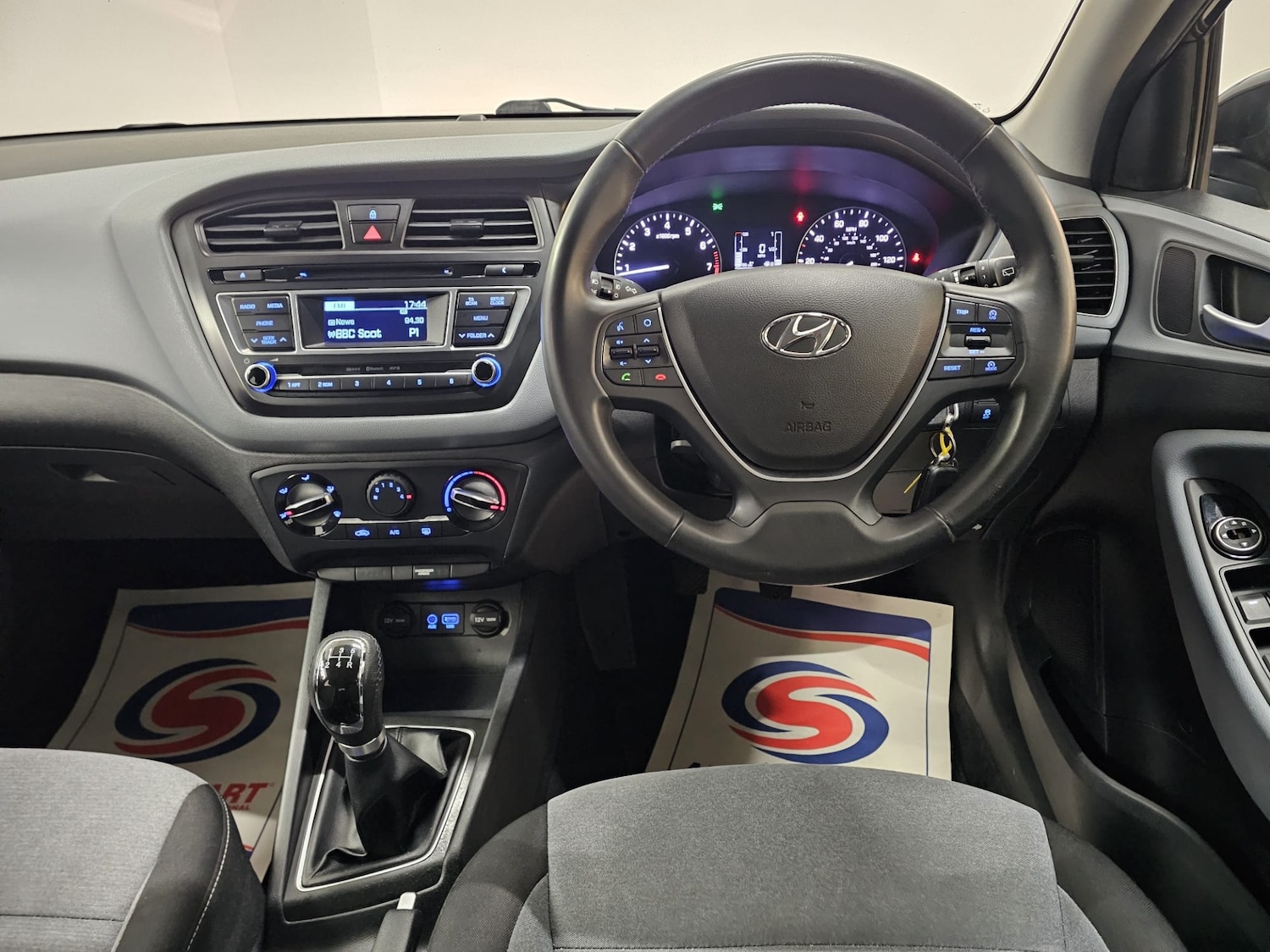 Used Hyundai i20 2015 for sale - 76367020: Photo 12