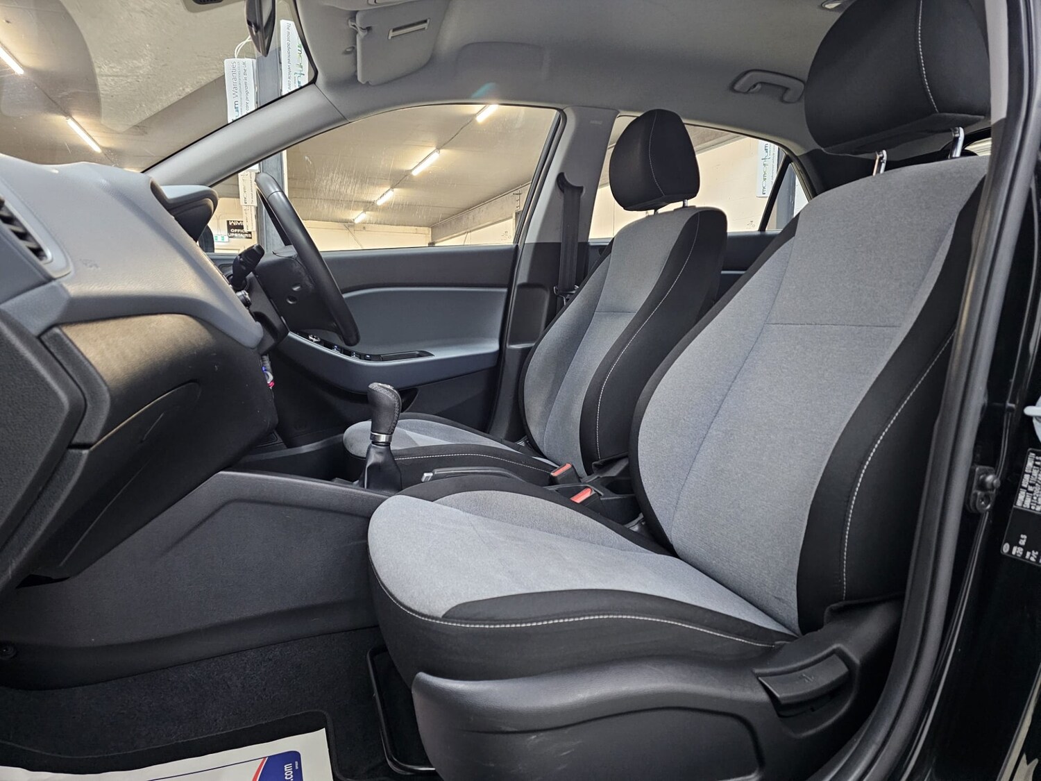 Used Hyundai i20 2015 for sale - 76367020: Photo 23