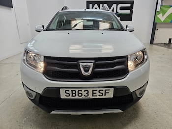 Used Dacia Sandero Stepway 2013 for sale - 76461605: Photo