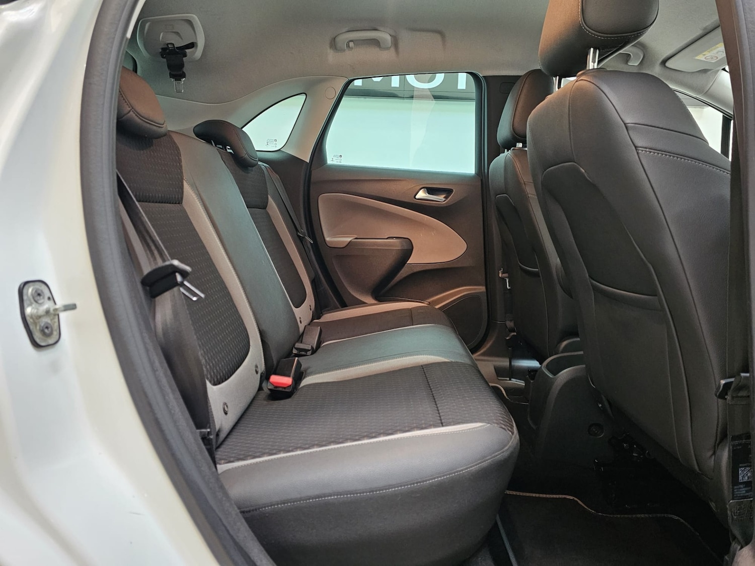 Used Vauxhall Crossland X 2018 for sale - 76340366: Photo 26