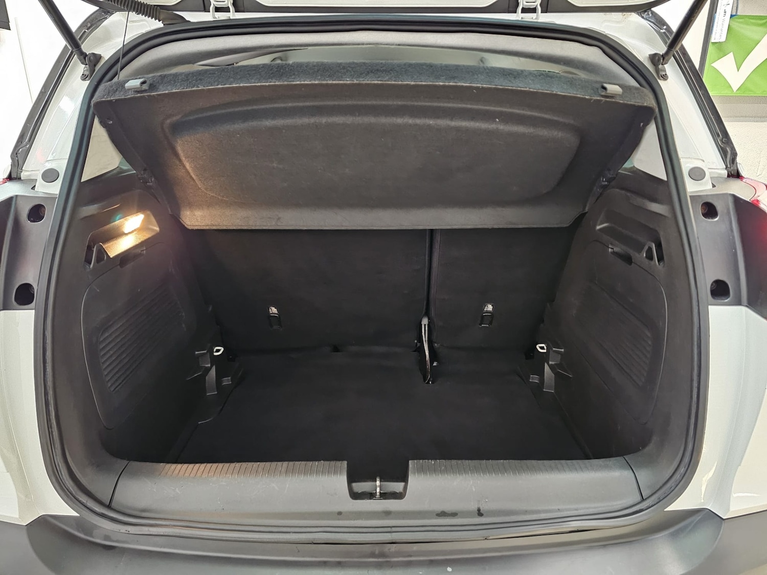 Used Vauxhall Crossland X 2018 for sale - 76340366: Photo 28