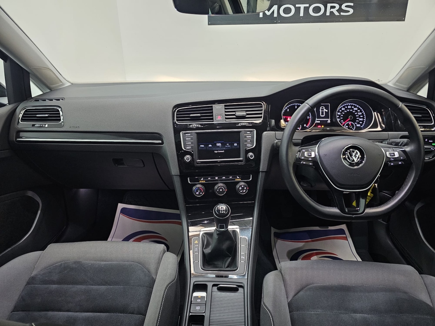 Used Volkswagen Golf 2016 for sale - 77501255: Photo 11