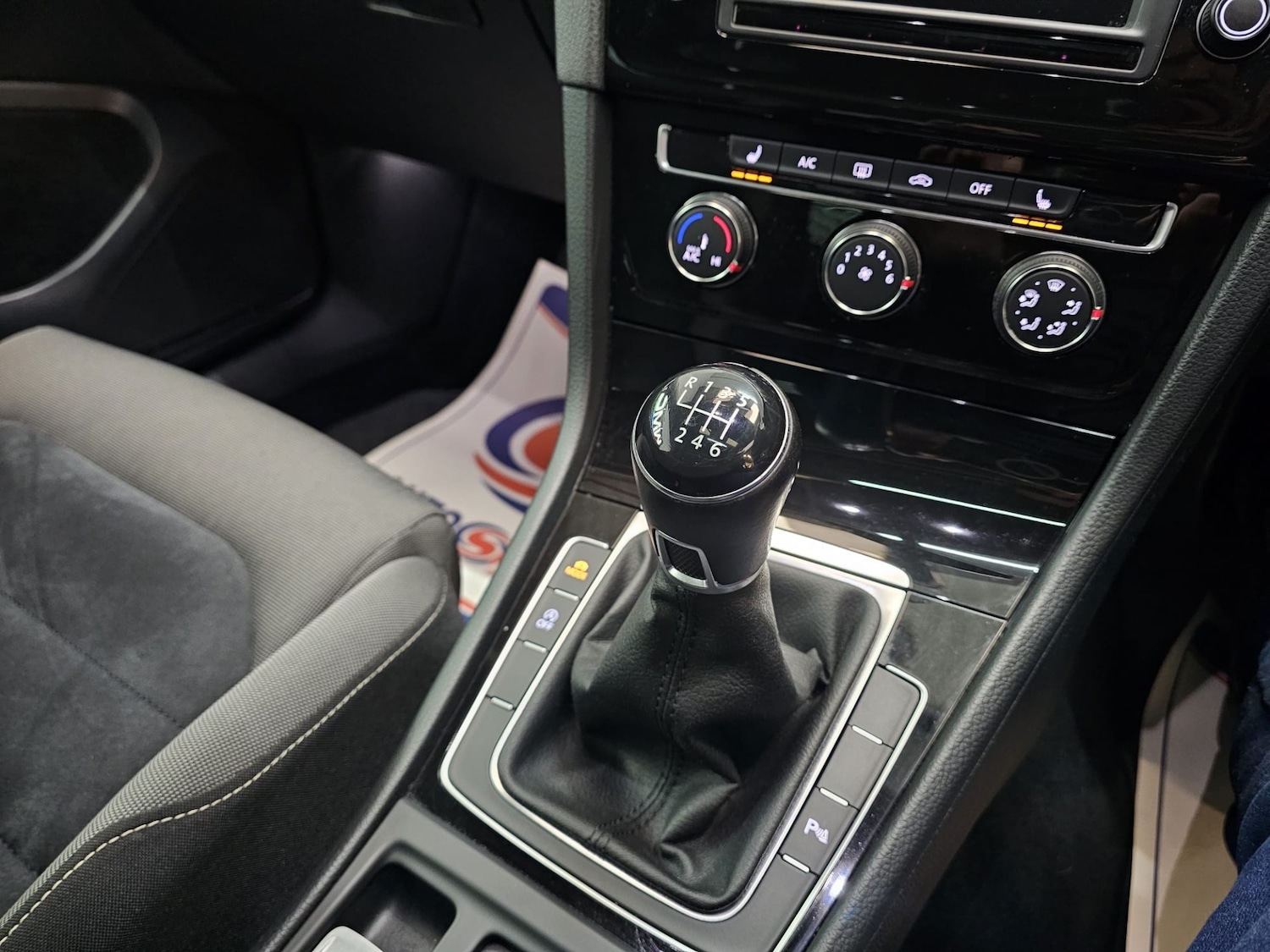 Used Volkswagen Golf 2016 for sale - 77501255: Photo 21