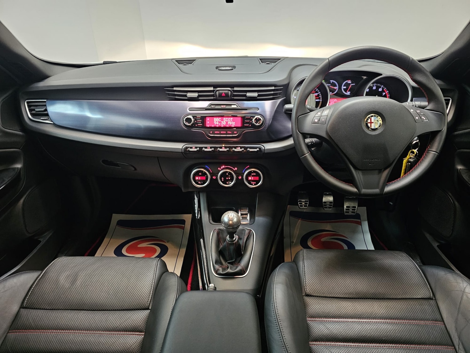 Used Alfa Romeo Giulietta 2013 for sale - 76375434: Photo 11