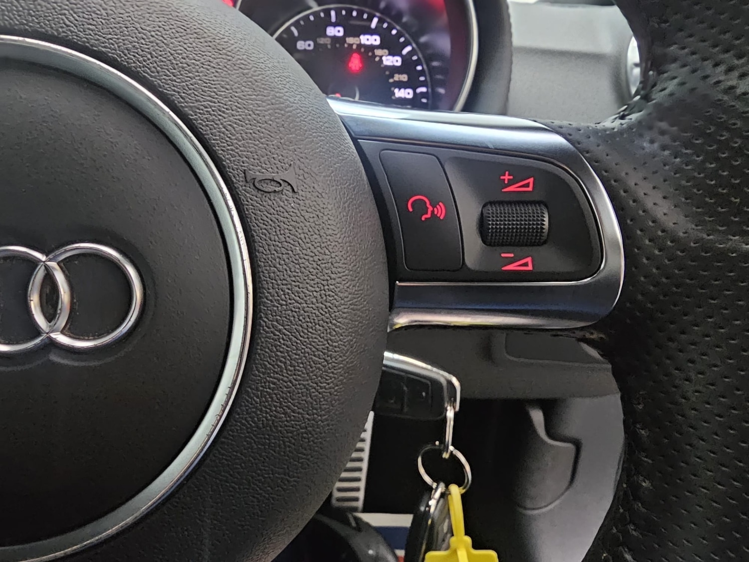 Used Audi TT 2014 for sale - 78064896: Photo 15