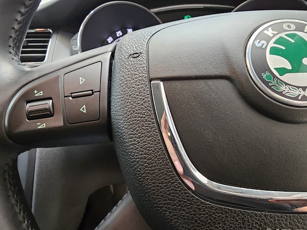 Used Skoda Superb 2012 for sale - 75443581: Photo 14