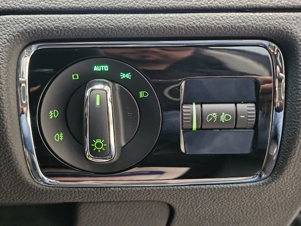 Used Skoda Superb 2012 for sale - 75443581: Photo 16