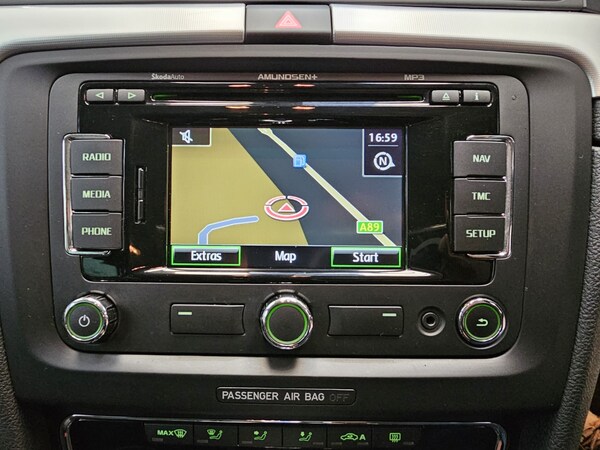 Used Skoda Superb 2012 for sale - 75443581: Photo 18