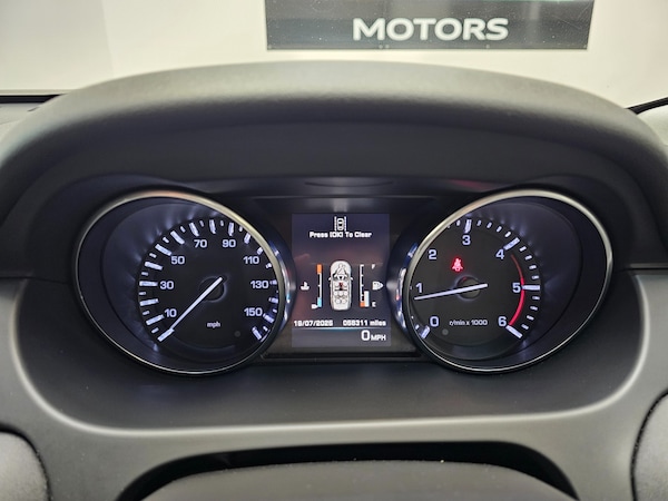 Used Land Rover Discovery Sport 2015 for sale - 75294025: Photo 13