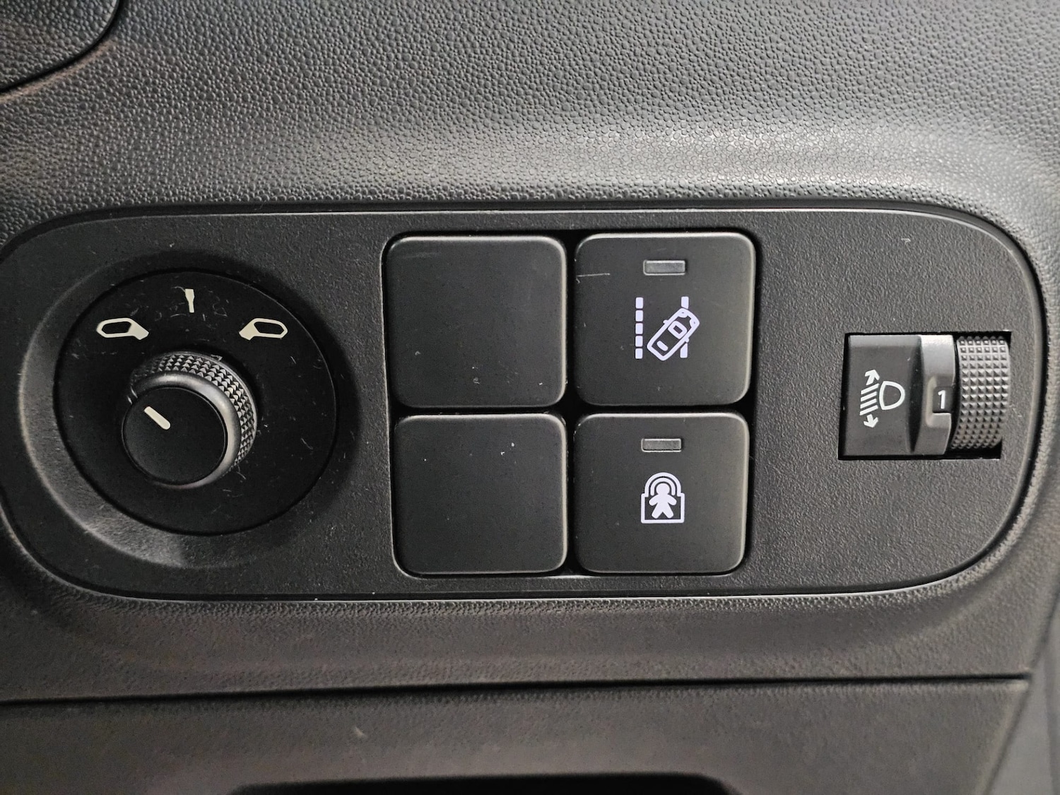 Used Citroen C3 2018 for sale - 76130926: Photo 16