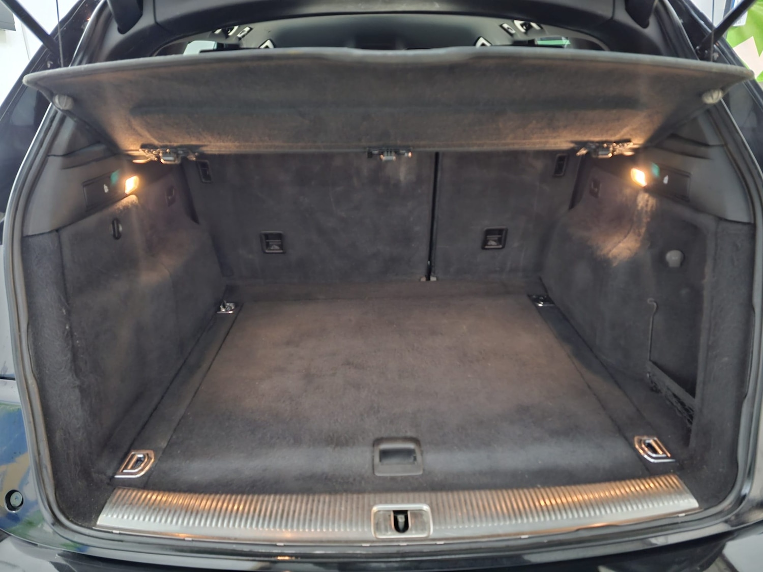 Used Audi Q5 2014 for sale - 76392058: Photo 29