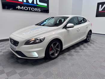 Used Volvo V40 2015 for sale - 79617145: Photo