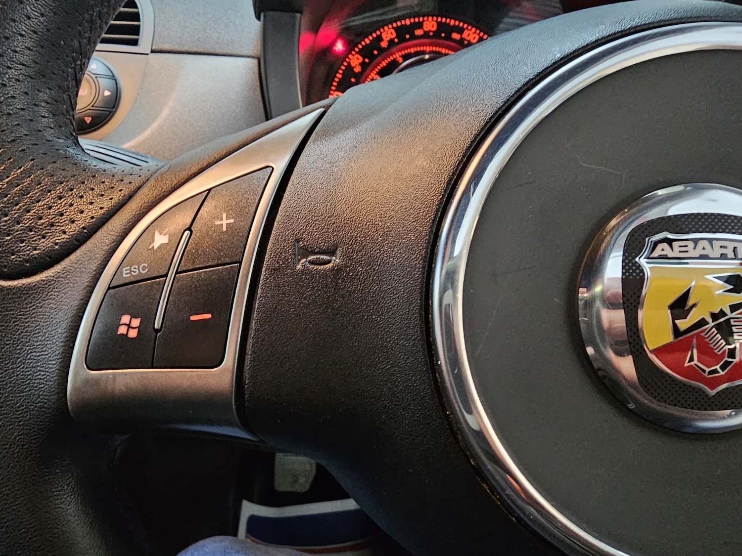 Used Abarth 595 2013 for sale - 77210283: Photo 14