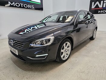 Used Volvo V60 2015 for sale - 76639625: Photo