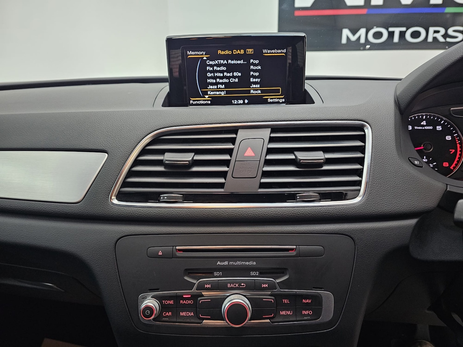 Used Audi Q3 2016 for sale - 76452715: Photo 15