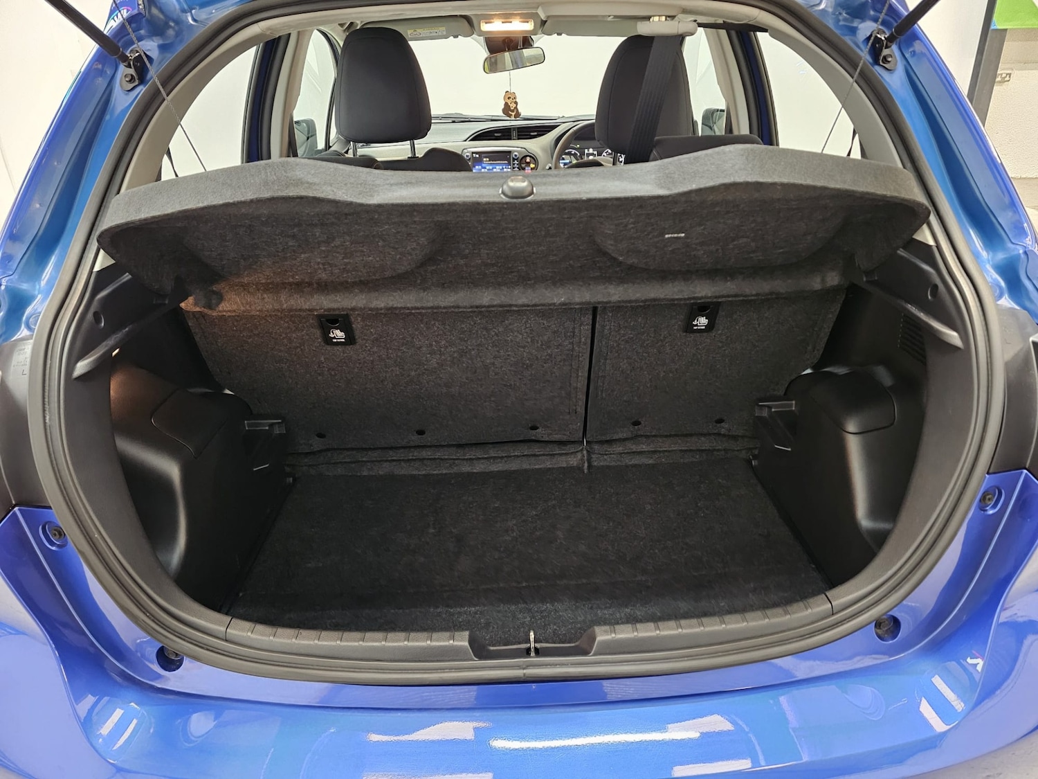 Used Toyota Yaris 2018 for sale - 76565399: Photo 25